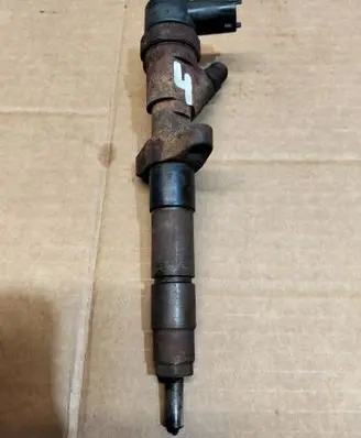 Renault Master II Fuel injector 8200146357 0445110141