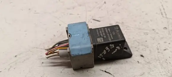 Citroen Berlingo Glow plug pre-heat relay 9803299780 20180227 51299058A
