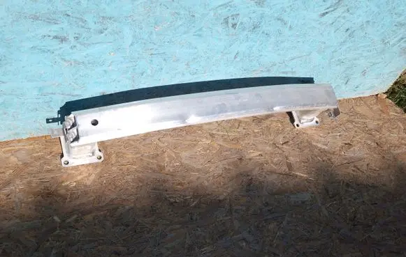 Front bumper support beam