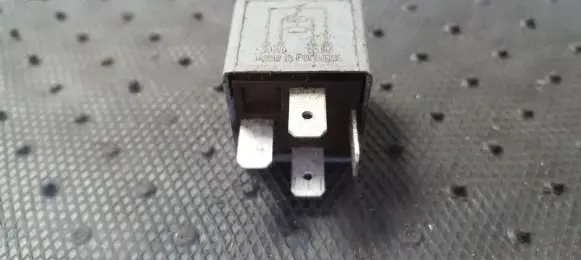 Audi A6 S6 C6 4F Other relay 8D0951253A V23134-B52-X301