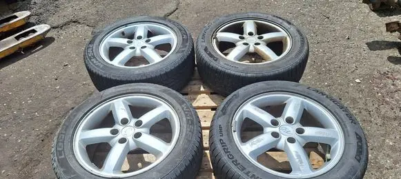 Hyundai Tucson JM R17 alloy rim