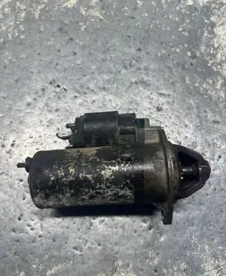 Opel Zafira A Starter motor