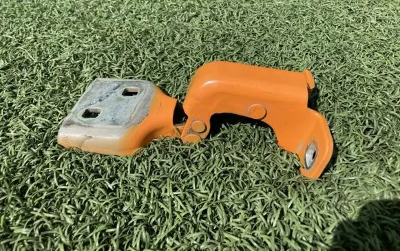 Renault Master III Front door lower hinge 804000006R