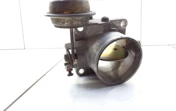 Nissan Almera Throttle valve