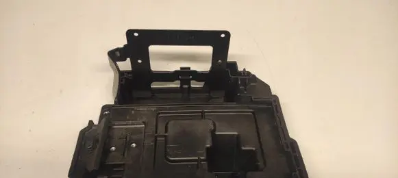 Battery box tray