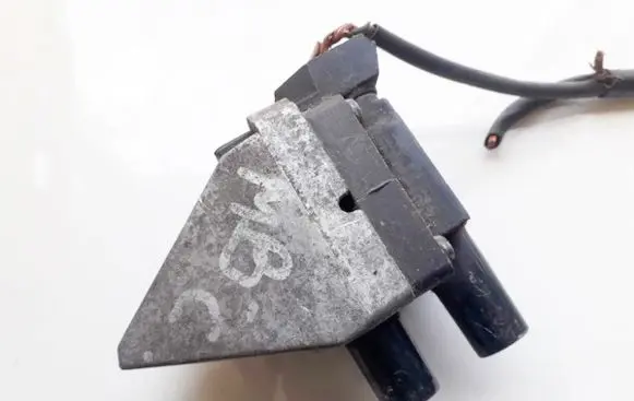 Mercedes-Benz C W202 High voltage ignition coil 0001582485
