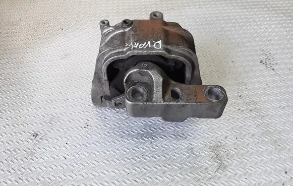 Skoda Octavia Mk2 (1Z) Engine mount bracket 1K0199262