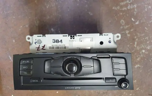 Audi A5 8T 8F Radio/CD/DVD/GPS head unit 8T1035186P