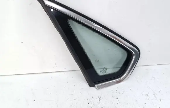 Volkswagen PASSAT B8 USA Rear side window 561845297G 43R001229