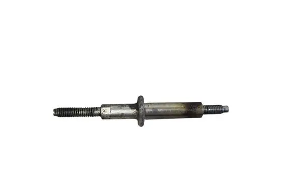 Mazda 6 Fuel Injector clamp holder 
