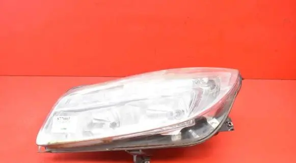 Opel Insignia A Headlight/headlamp 13226782