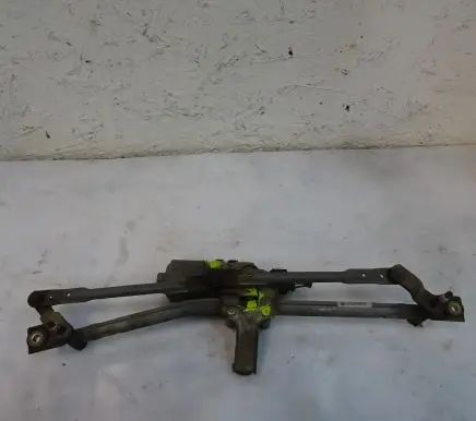 Skoda Fabia Mk1 (6Y) Front wiper linkage and motor 6Y1955023C