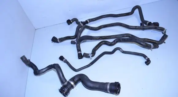 BMW 5 F10 F11 Engine coolant pipe/hose 7592866 17127592866 9119169