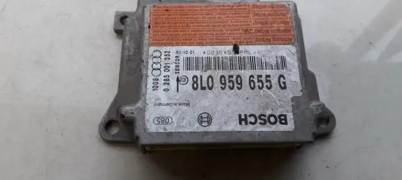 Audi A3 S3 8L Airbag control unit/module 8L0959655G 0285001352