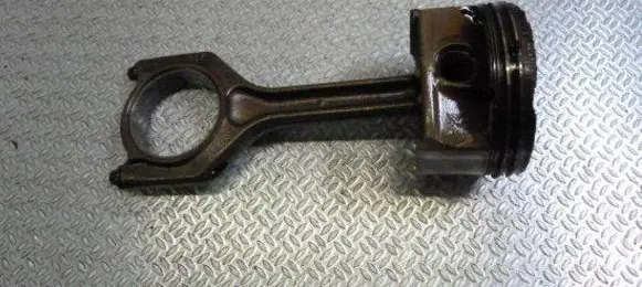 BMW 3 E92 E93 Piston with connecting rod
