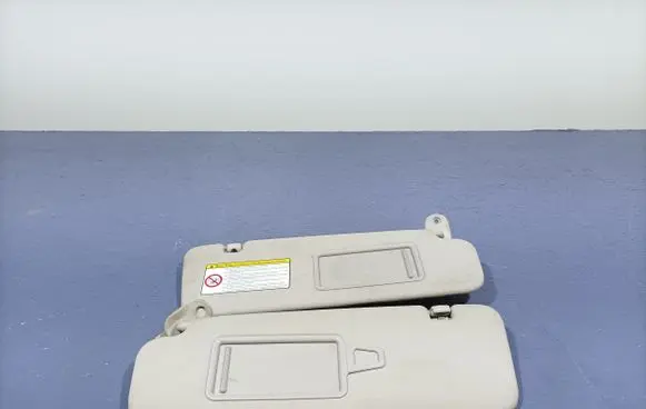KIA Venga Sun visor