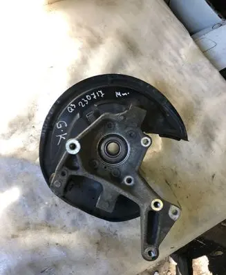 Audi Q3 8U Rear wheel hub 5n0615611d