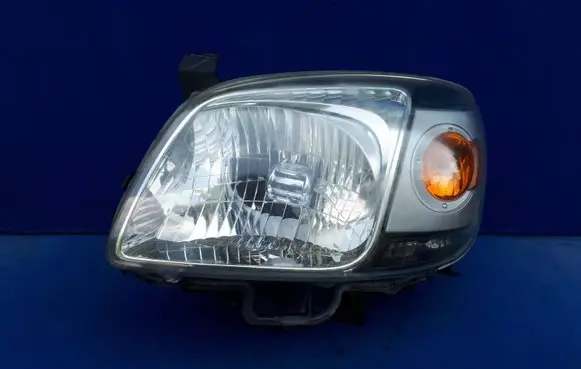 Mazda BT-50 Headlight/headlamp KOITO10016681L