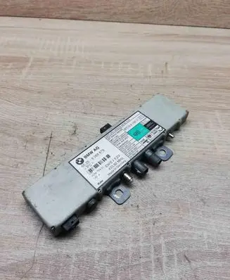BMW 5 E39 Aerial antenna amplifier 8368879