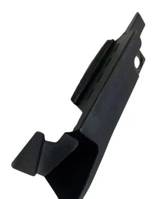 Fender trim (molding)