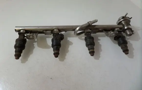 Volkswagen PASSAT B5 Fuel main line pipe 058133681 54785109660