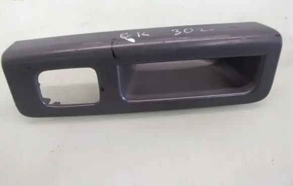 Volvo V50 Rear door handle trim 8679477