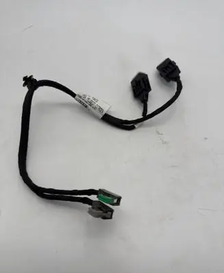 Citroen C4 II Picasso USB socket connector 9806059680