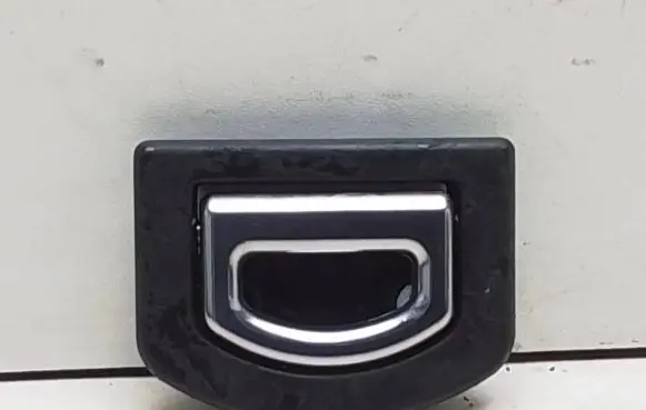 Audi A3 S3 8L Tie down hook / loop 8D9864203