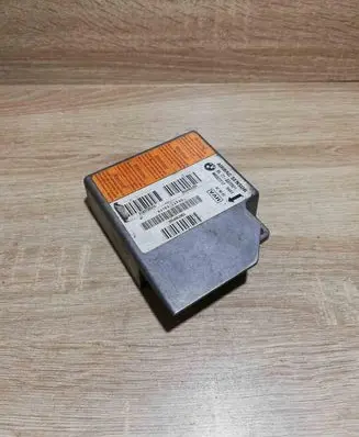 BMW 5 E39 Airbag control unit/module 8372521