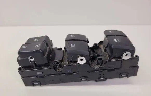 Hyundai Kona I Electric window control switch 93570-J9100TMT