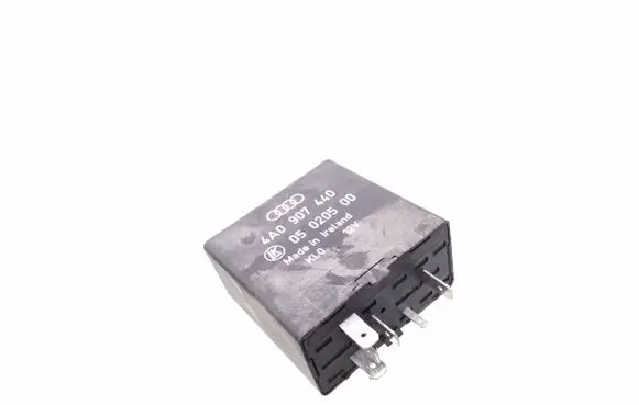 Seat Alhambra (Mk1) Cruise control relay 4A0907440 361