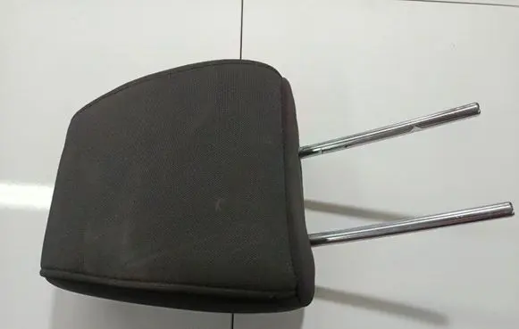 Ford Fiesta Front seat headrest 