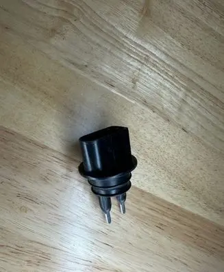Audi Q5 SQ5 Windshield washer fluid level sensor 7M0919376