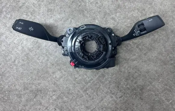 BMW i4 Indicator stalk 5B4E789 61315B4E789