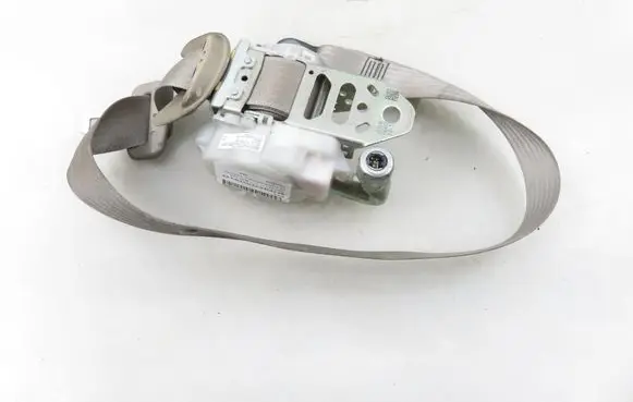 Toyota RAV 4 (XA30) Front seatbelt 7Q1410P