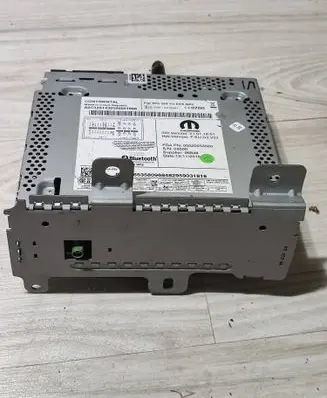 Radio/CD/DVD/GPS head unit
