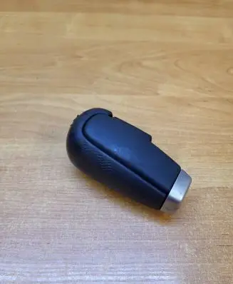 Volvo XC60 Gear lever shifter trim leather/knob