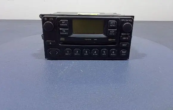 Toyota Avensis Verso Radio/CD/DVD/GPS head unit 8612044080
