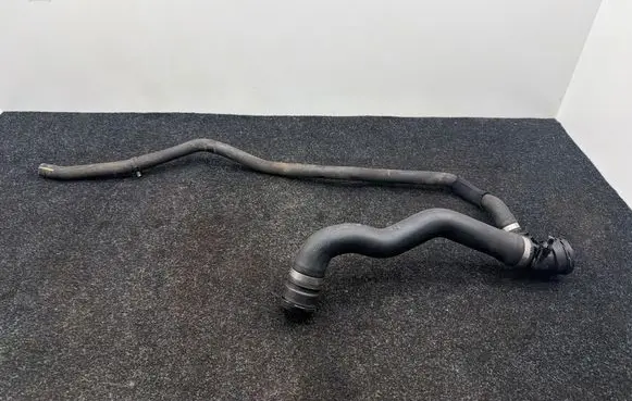 BMW 3 F30 F35 F31 Engine coolant pipe/hose 7812941 1436377 9243891