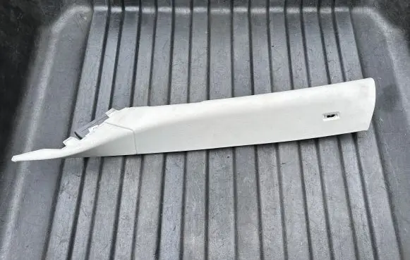 Land Rover Discovery 5 (A) pillar trim HY3203513A HY3203513AC