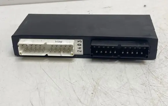 BMW 5 E34 Comfort/convenience module 61351379741 606140201E