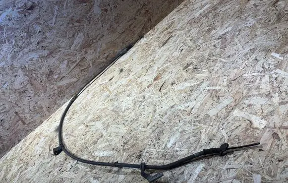 Lexus RX 330 - 350 - 400H Handbrake/parking brake wiring cable 