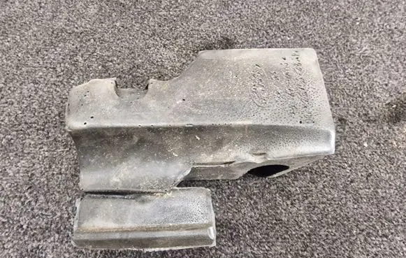 Land Rover Discovery 5 Other engine bay part HY3216A594