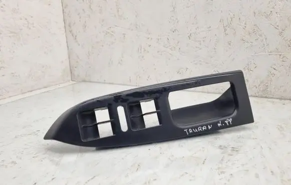 Volkswagen Touran I Front door interior handle trim 1T1867371H