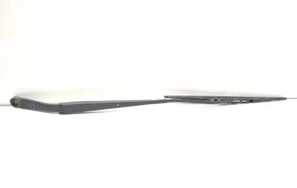 Nissan NV200 Front wiper blade arm