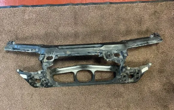BMW 3 E46 Radiator support slam panel