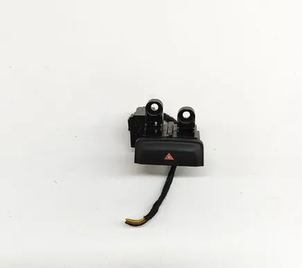 Maserati Ghibli Hazard light switch 670071372