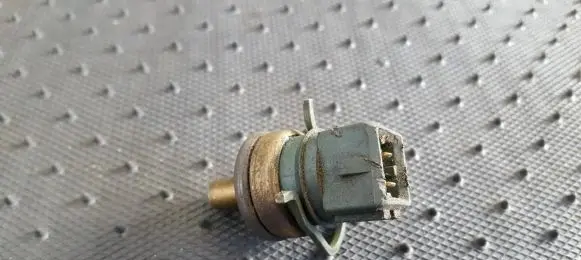 Coolant temperature sensor