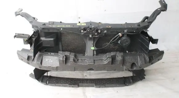 Nissan Qashqai Front piece kit 2006R