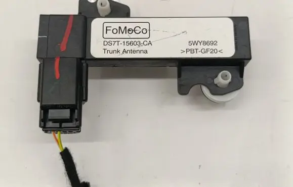 Ford Mustang Mach-E Aerial antenna amplifier DS7T15603CA